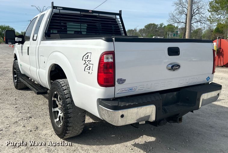 image for item DO1075 2015 Ford F250 Super Duty SuperCab pickup truck