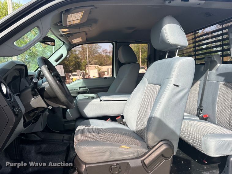 image for item DO1075 2015 Ford F250 Super Duty SuperCab pickup truck