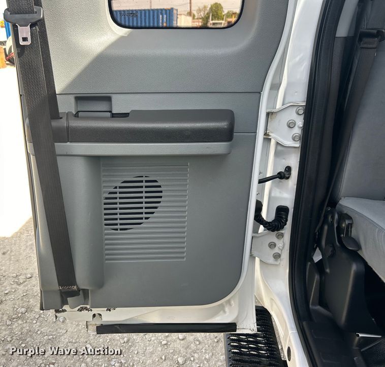 image for item DO1075 2015 Ford F250 Super Duty SuperCab pickup truck