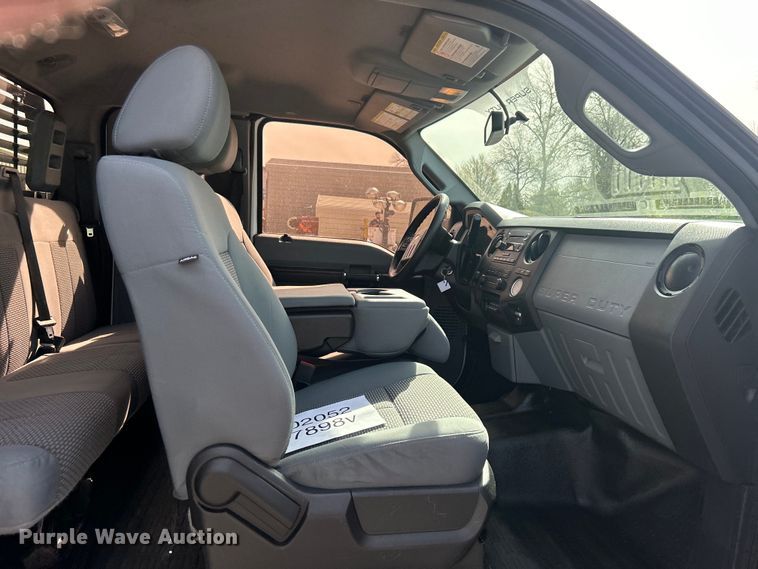 image for item DO1075 2015 Ford F250 Super Duty SuperCab pickup truck