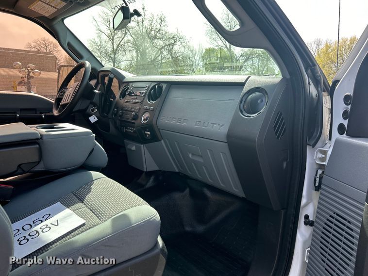 image for item DO1075 2015 Ford F250 Super Duty SuperCab pickup truck