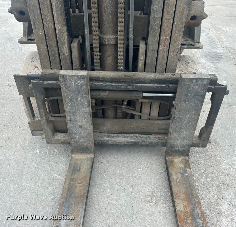 image for item DO1080 Nissan 50 forklift