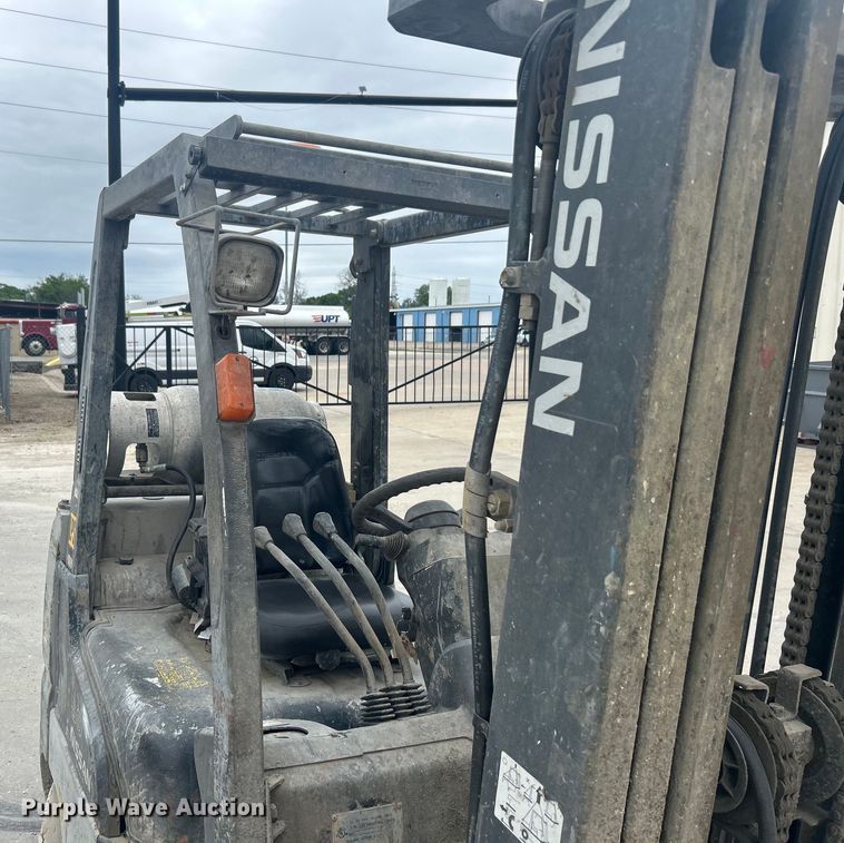 image for item DO1080 Nissan 50 forklift