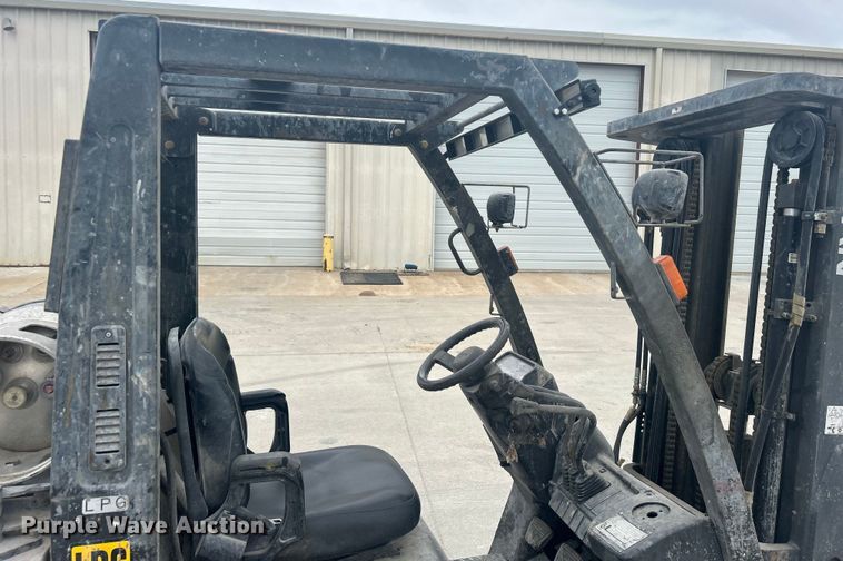 image for item DO1080 Nissan 50 forklift