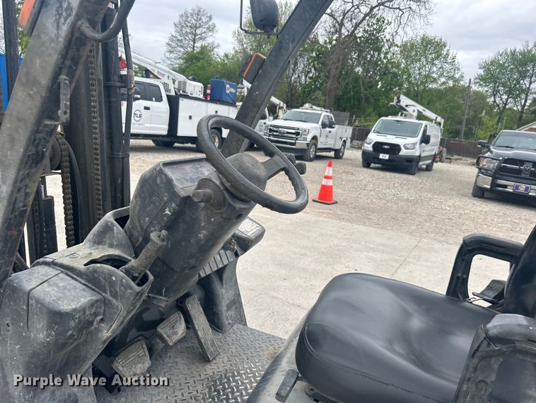 image for item DO1080 Nissan 50 forklift