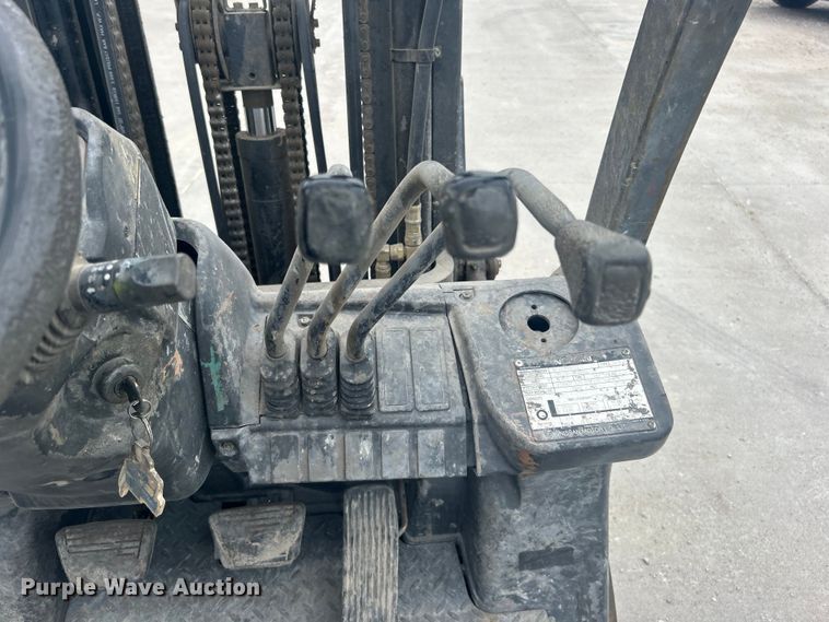 image for item DO1080 Nissan 50 forklift