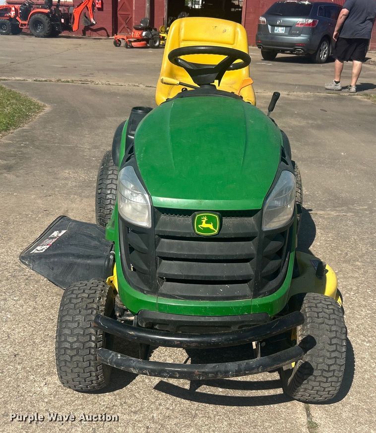 image for item DO1081 2015 John Deere D130 lawn mower