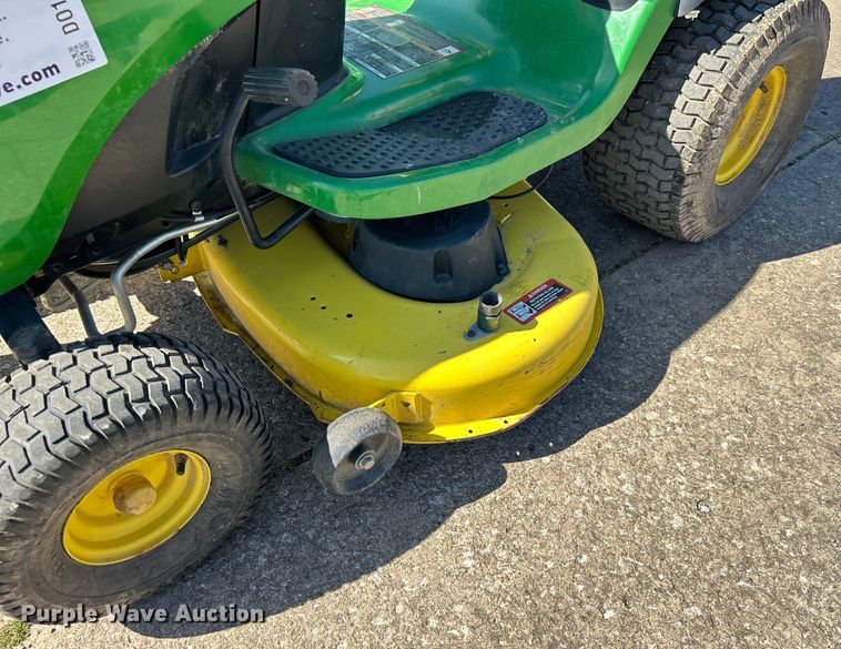 image for item DO1081 2015 John Deere D130 lawn mower