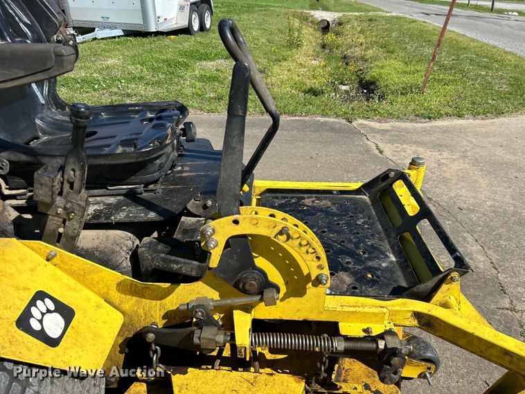 image for item DO1083 Great Dane Chariot ZTR lawn mower