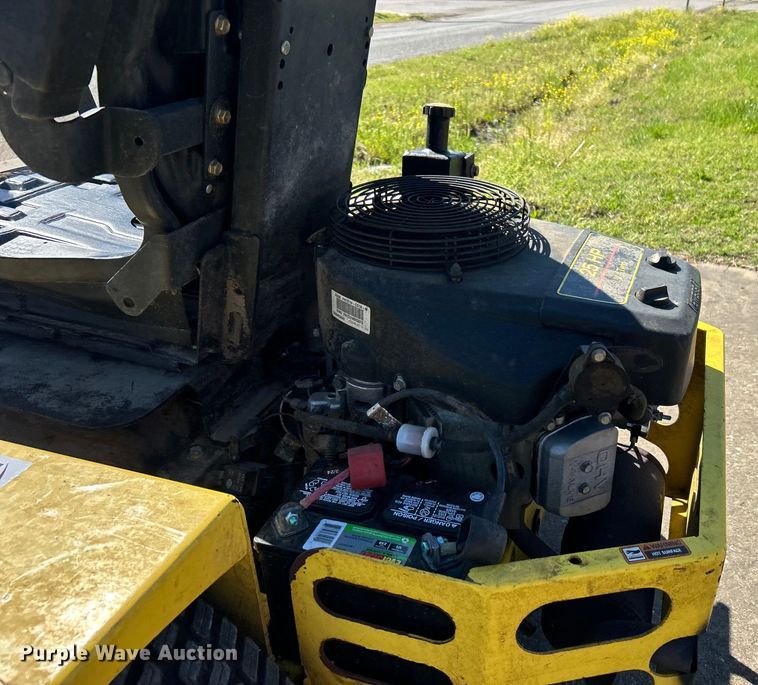 image for item DO1083 Great Dane Chariot ZTR lawn mower