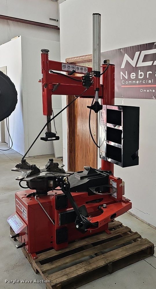 image for item DP0828 Coats 70X-AH-3  rim clamp tire machine