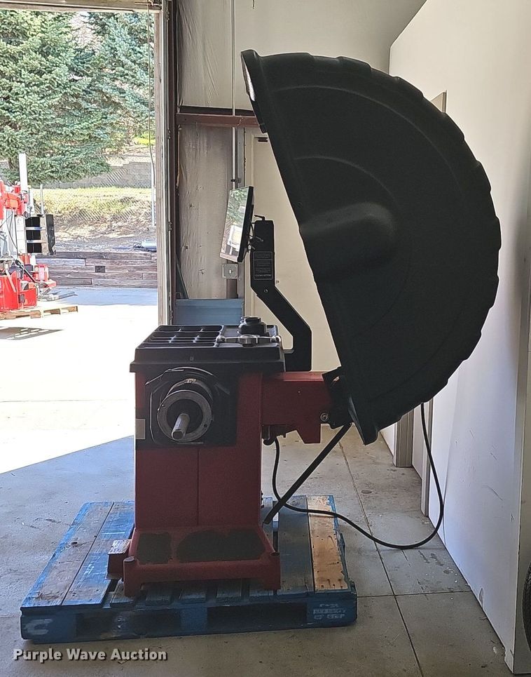 image for item DP0829 Coats 1600 Direct Drive 3D  tire balancer