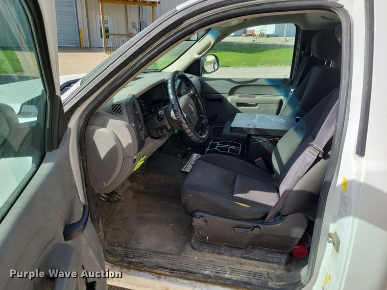 image for item DP1316 2013 Chevrolet  Silverado 1500 pickup truck