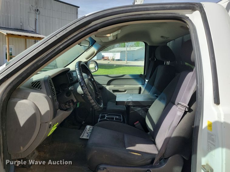 image for item DP1316 2013 Chevrolet  Silverado 1500 pickup truck