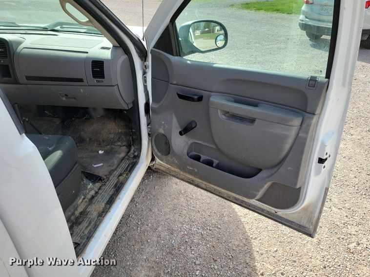 image for item DP1316 2013 Chevrolet  Silverado 1500 pickup truck