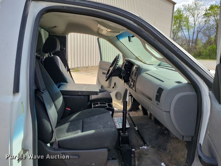 image for item DP1316 2013 Chevrolet  Silverado 1500 pickup truck
