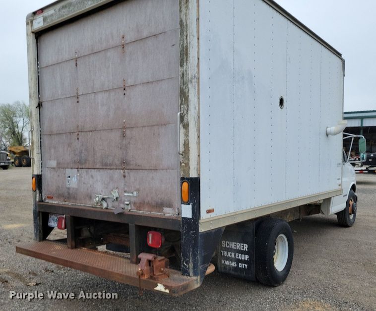 image for item DP1327 1997 Chevrolet Express G3500 box truck