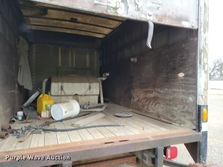 image for item DP1327 1997 Chevrolet Express G3500 box truck