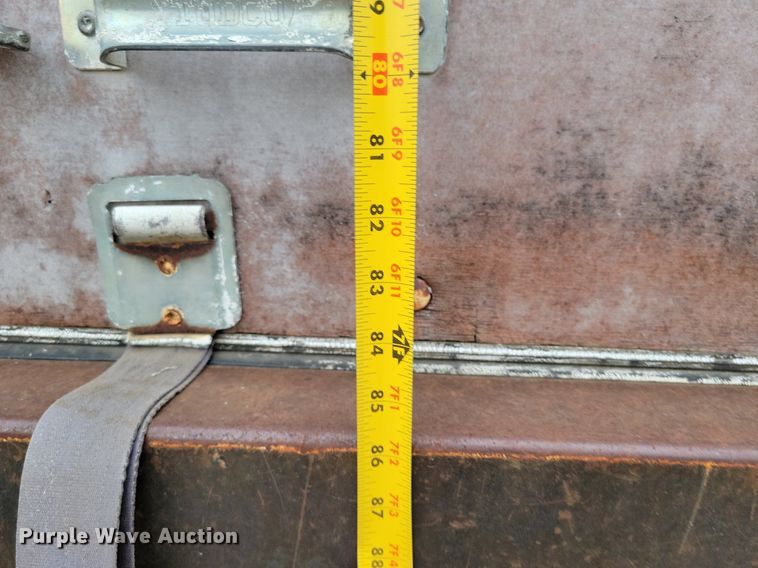 image for item DP1327 1997 Chevrolet Express G3500 box truck