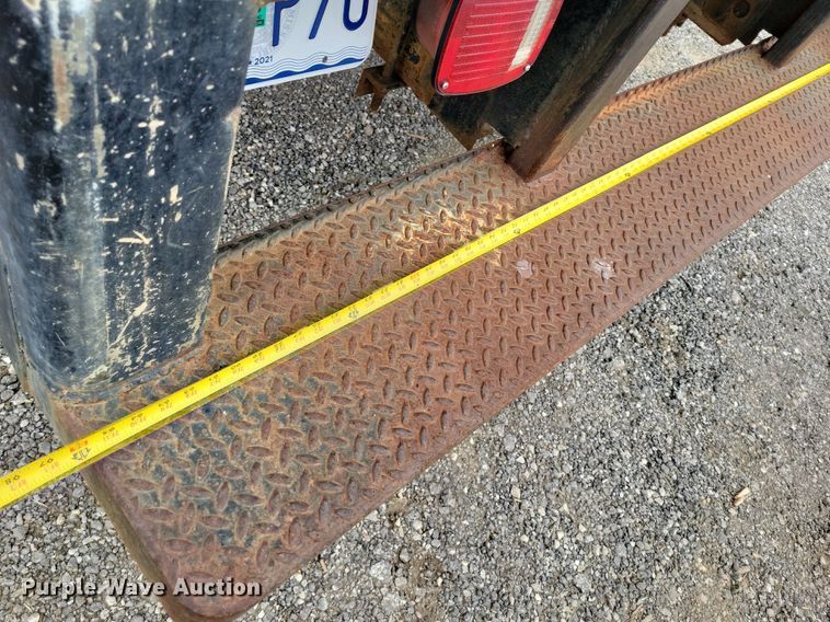 image for item DP1327 1997 Chevrolet Express G3500 box truck