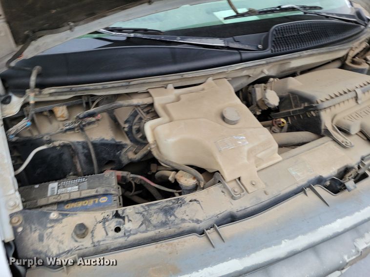 image for item DP1327 1997 Chevrolet Express G3500 box truck