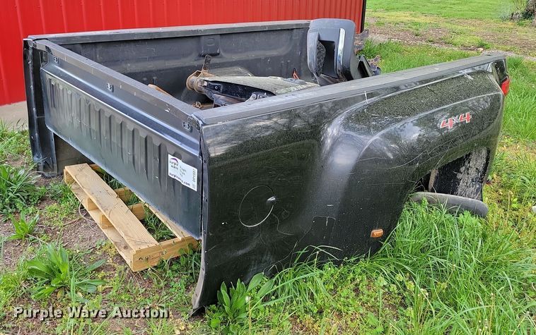 image for item DP1337 2015 Chevrolet 3500 pickup bed