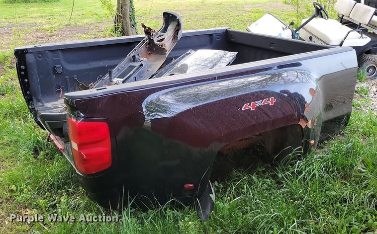 image for item DP1337 2015 Chevrolet 3500 pickup bed