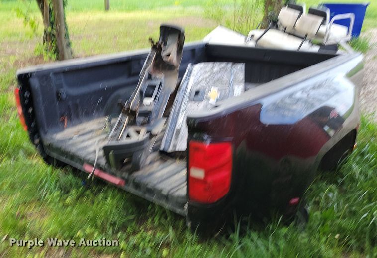 image for item DP1337 2015 Chevrolet 3500 pickup bed