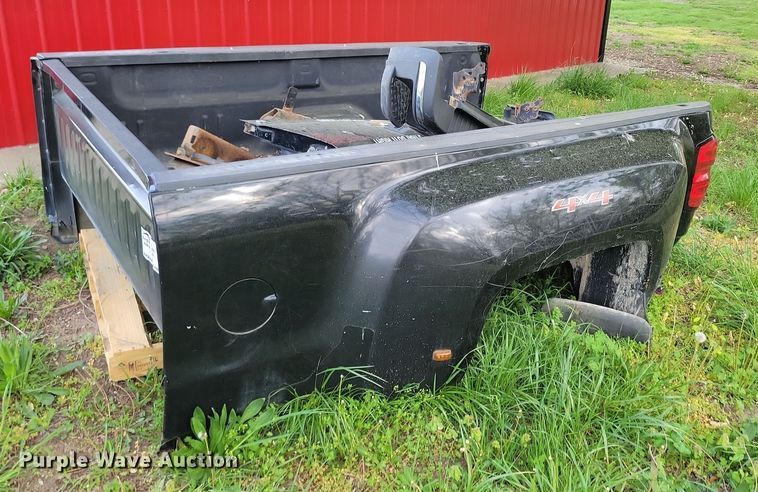 image for item DP1337 2015 Chevrolet 3500 pickup bed