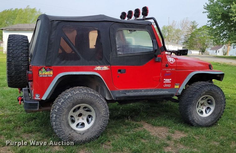 image for item DP1340 1998 Jeep Wrangler  SUV