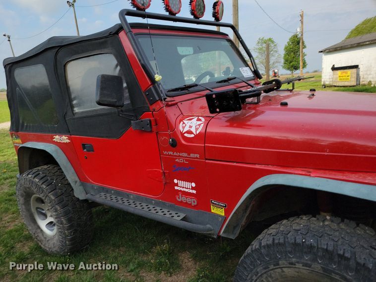 image for item DP1340 1998 Jeep Wrangler  SUV