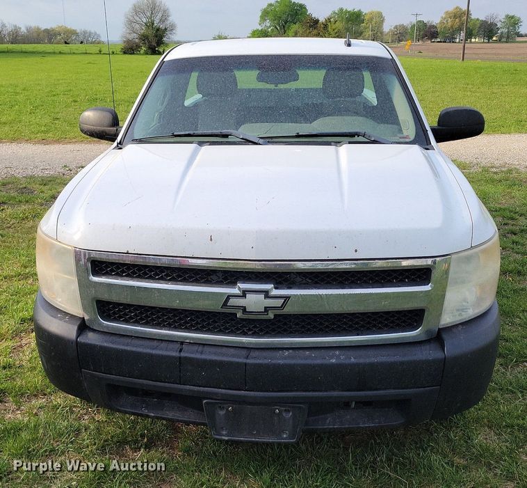 image for item DP1341 2007 Chevrolet  Silverado 1500 pickup truck