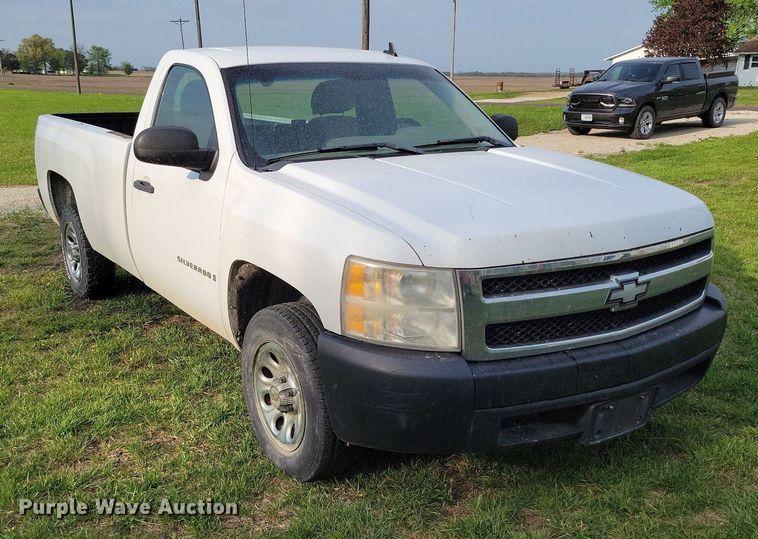 image for item DP1341 2007 Chevrolet  Silverado 1500 pickup truck