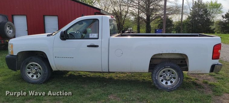 image for item DP1341 2007 Chevrolet  Silverado 1500 pickup truck