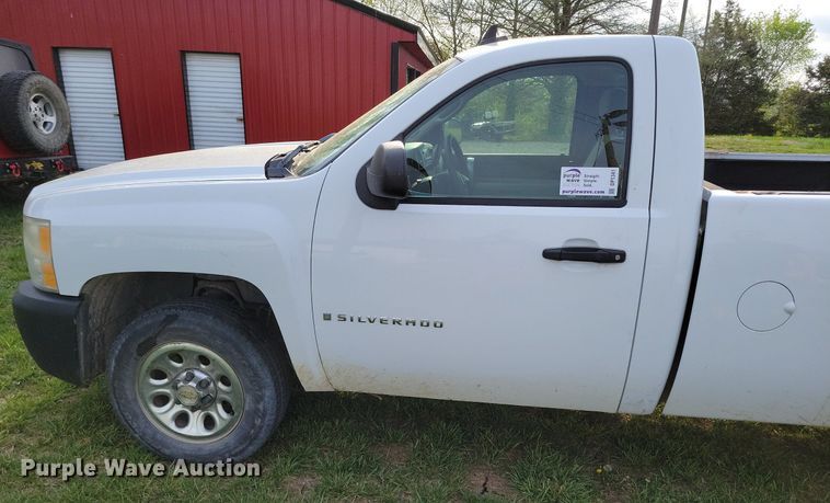 image for item DP1341 2007 Chevrolet  Silverado 1500 pickup truck