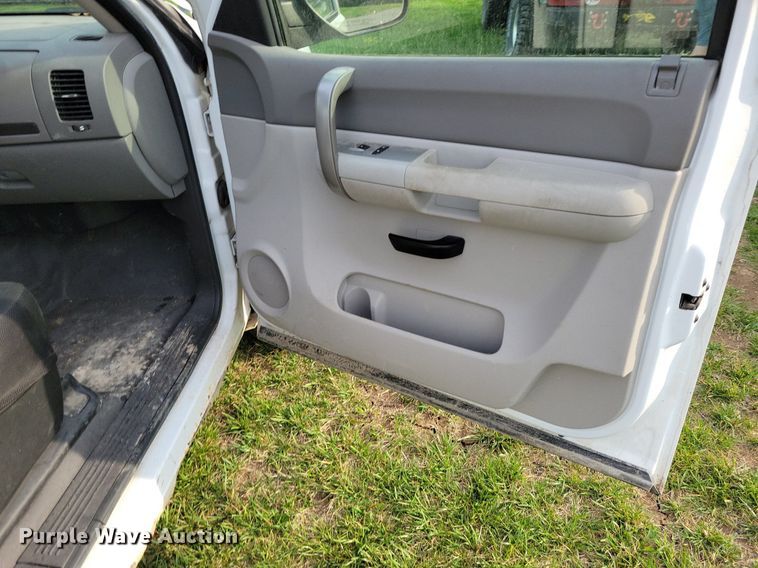 image for item DP1341 2007 Chevrolet  Silverado 1500 pickup truck