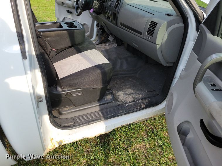 image for item DP1341 2007 Chevrolet  Silverado 1500 pickup truck