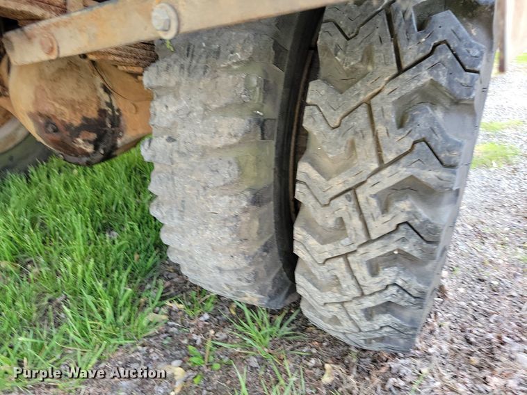 image for item DP1342 1946 International tow truck