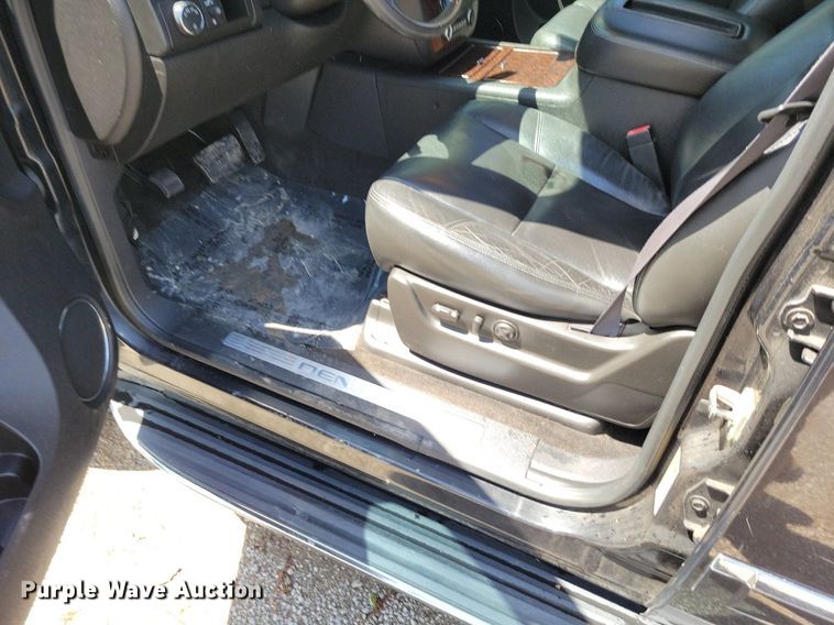 image for item DP1347 2011 GMC Yukon Denali XL SUV