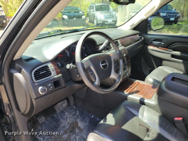 image for item DP1347 2011 GMC Yukon Denali XL SUV