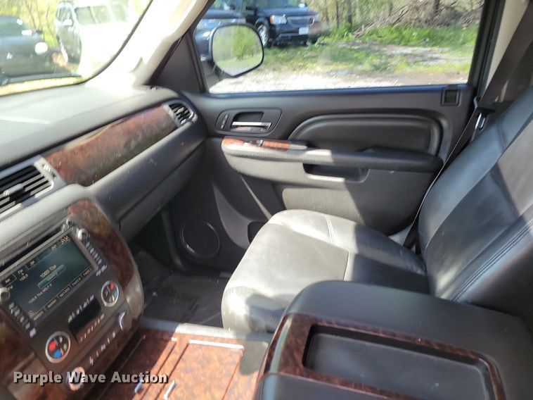 image for item DP1347 2011 GMC Yukon Denali XL SUV