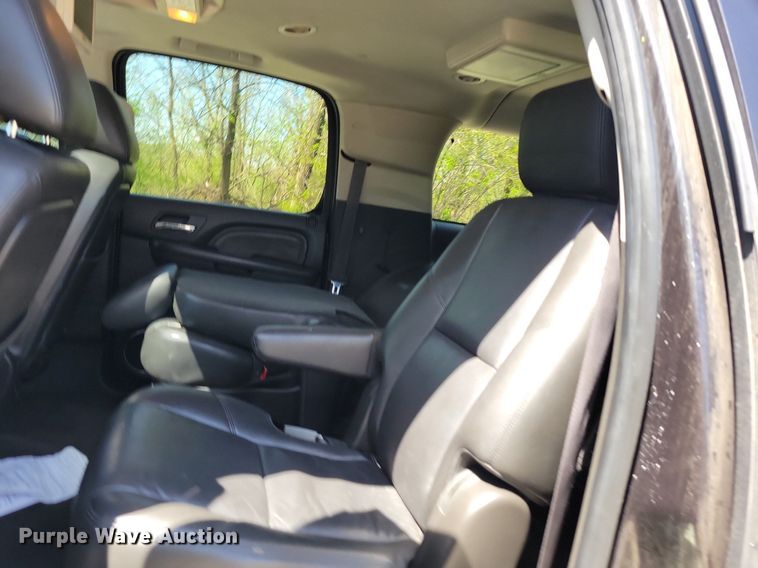 image for item DP1347 2011 GMC Yukon Denali XL SUV