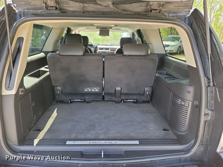 image for item DP1347 2011 GMC Yukon Denali XL SUV