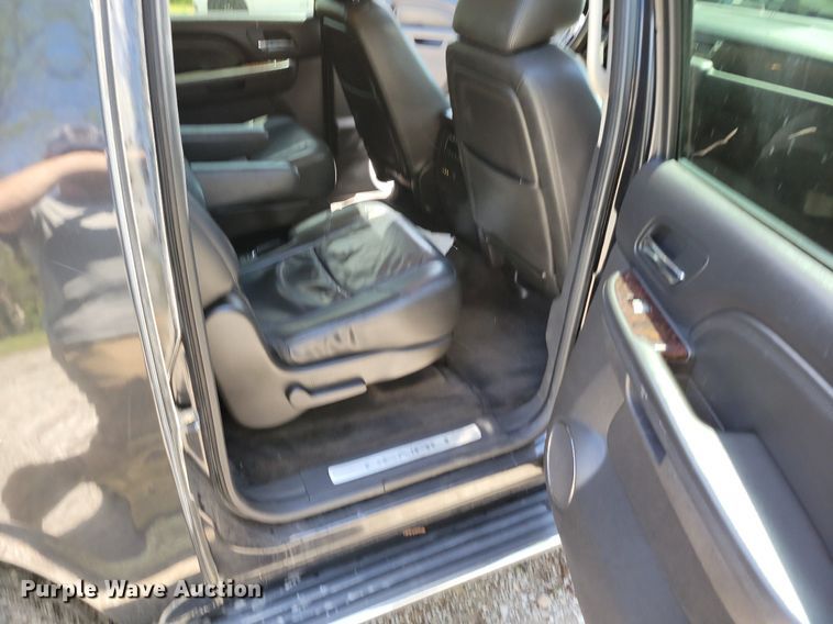 image for item DP1347 2011 GMC Yukon Denali XL SUV