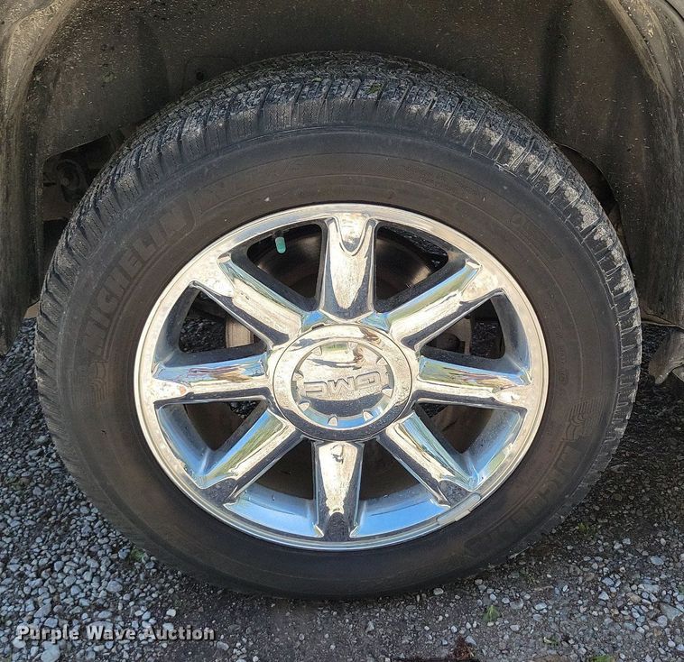 image for item DP1347 2011 GMC Yukon Denali XL SUV