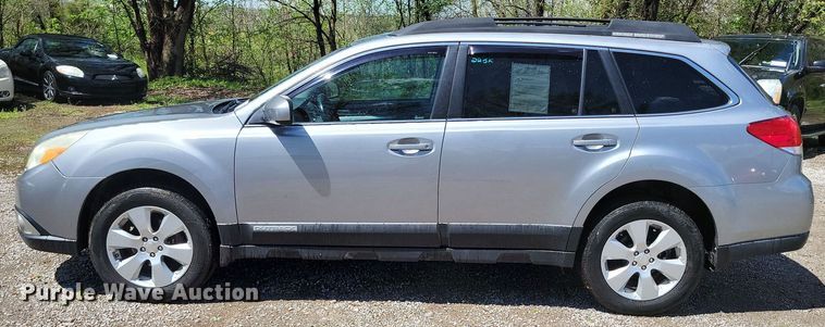 image for item DP1348 2011 Subaru Outback SUV