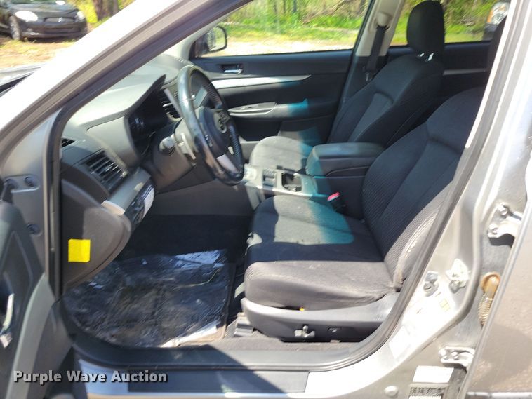 image for item DP1348 2011 Subaru Outback SUV