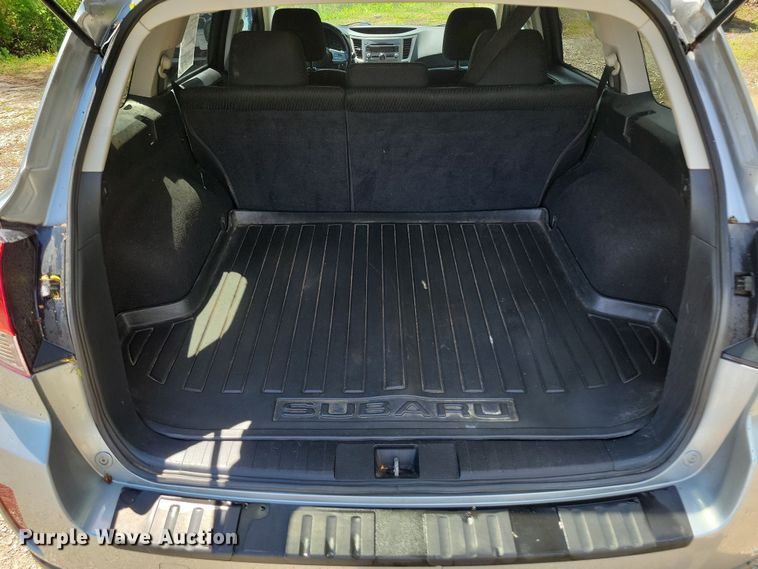 image for item DP1348 2011 Subaru Outback SUV