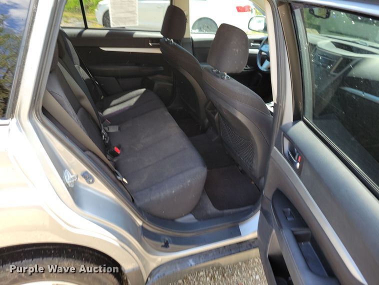 image for item DP1348 2011 Subaru Outback SUV