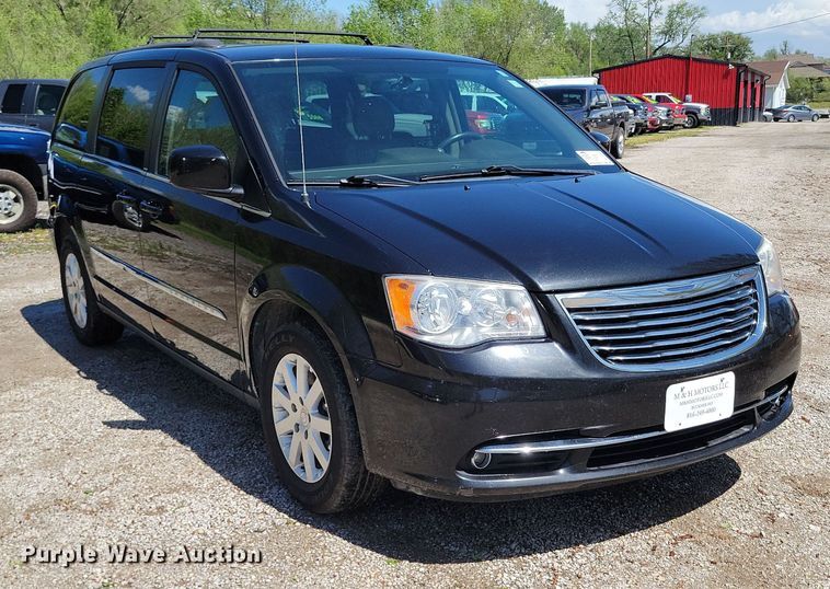 image for item DP1349 2014 Chrysler Town and Country van